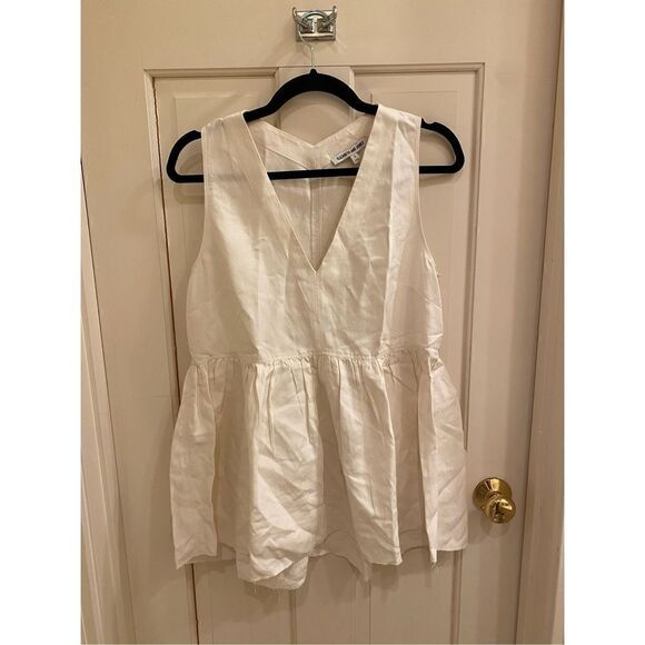 Elizabeth & James
Gabby Deep V-Neck Ruched Top, Ivory - Picture 3 of 7
